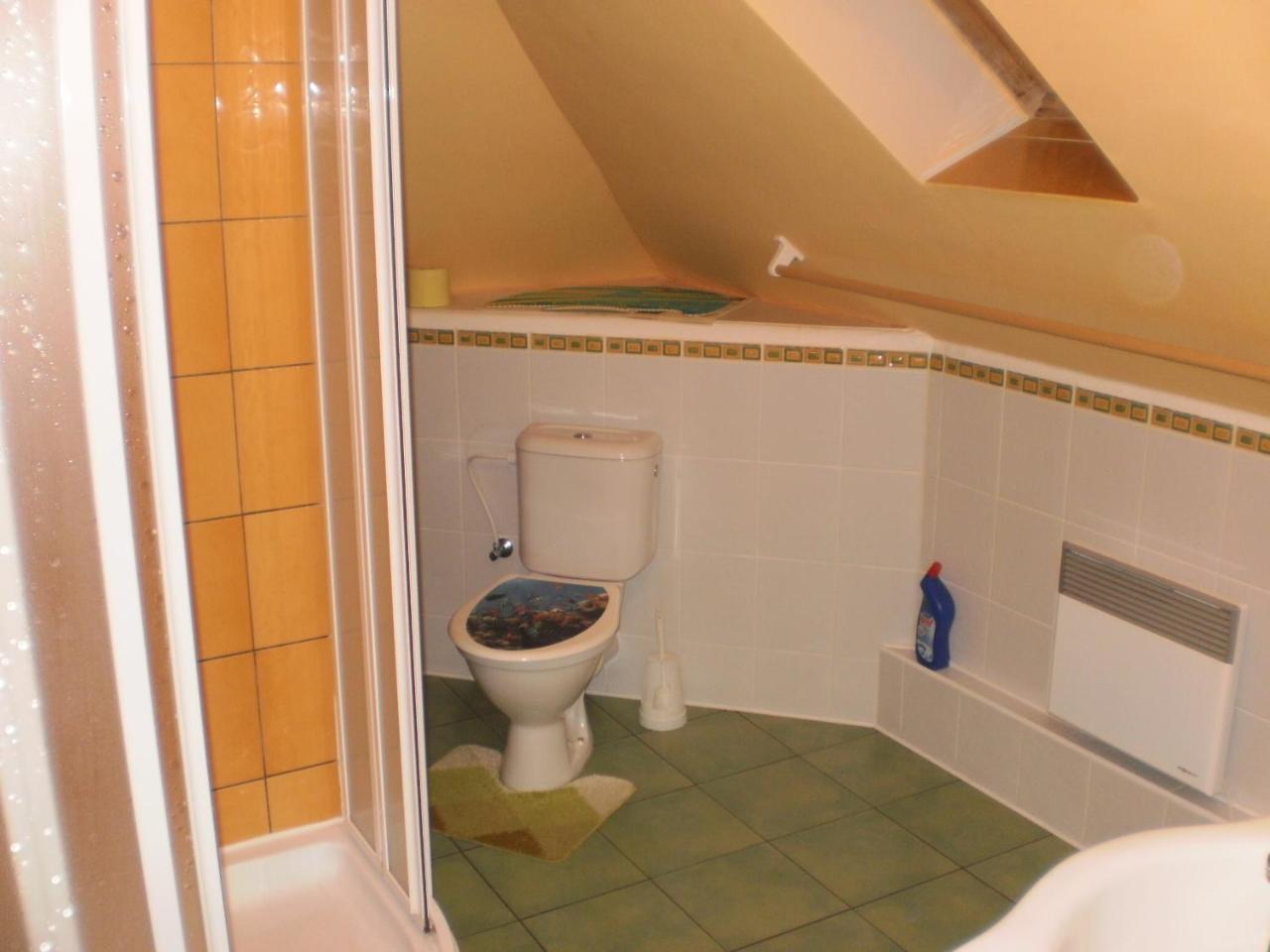 Privat Buk 100 Apartment Jindrichuv Hradec Bagian luar foto