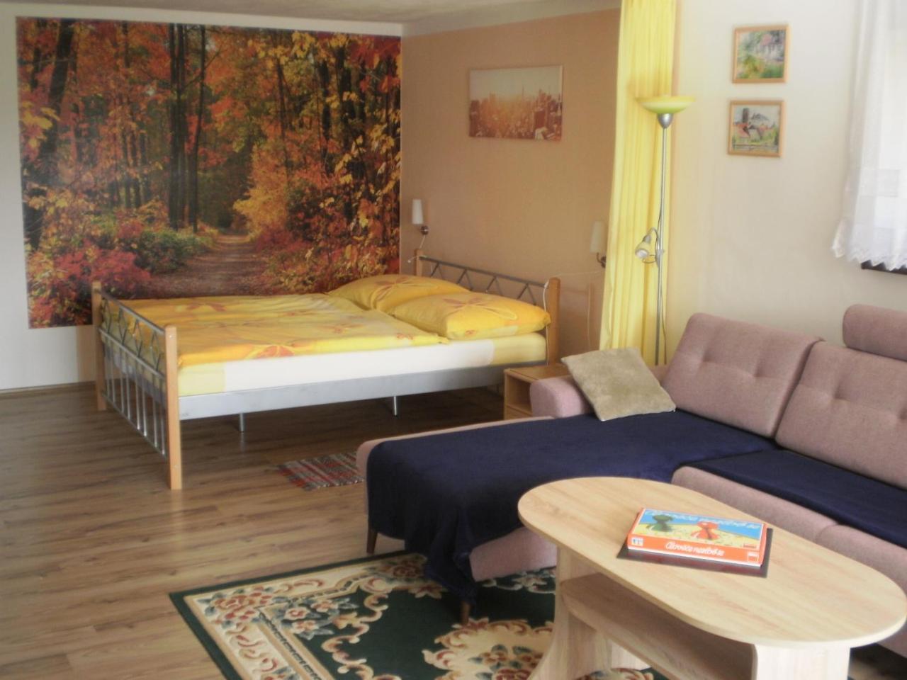 Privat Buk 100 Apartment Jindrichuv Hradec Bagian luar foto